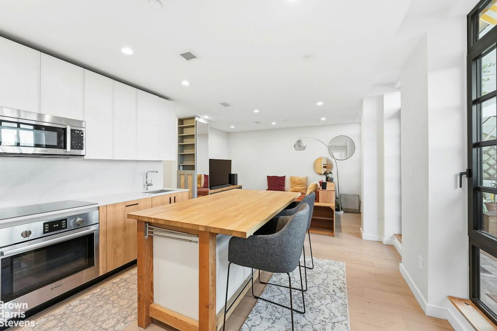 37-28 30th Street, Unit 7B photo 4