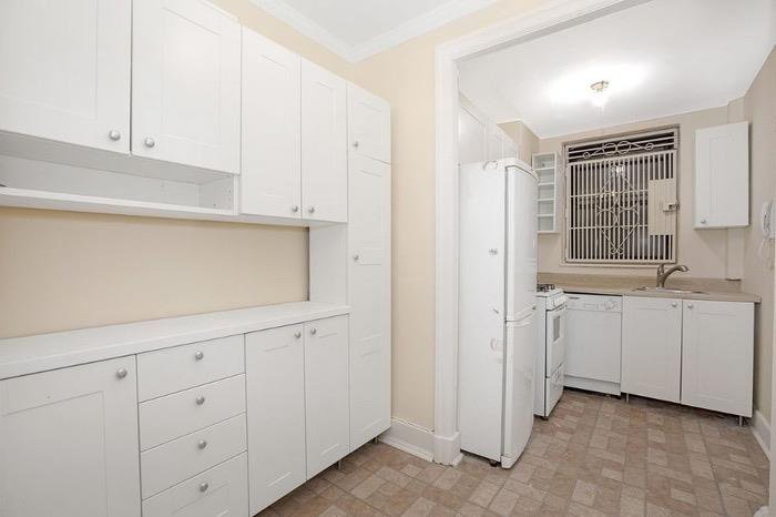 135 West 58th Street, Unit 1CC photo 3