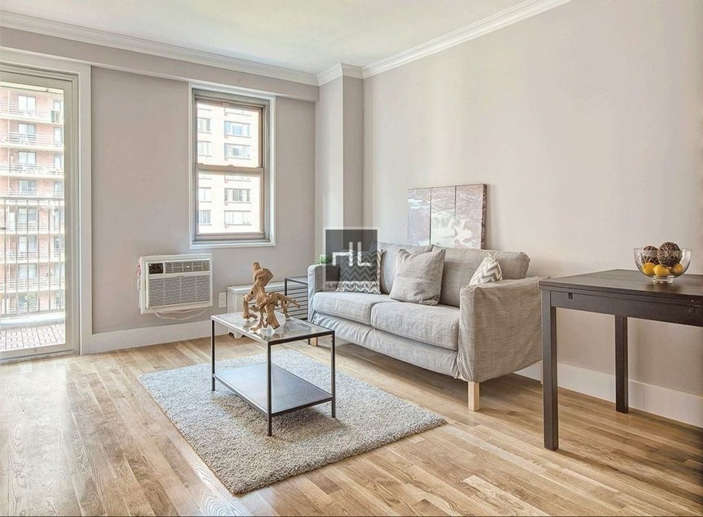 50 West 97th Street, Unit 11R photo 2