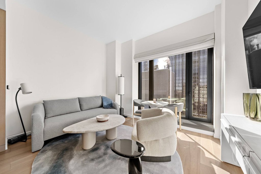 111 West 56th Street, Unit 41D photo 3