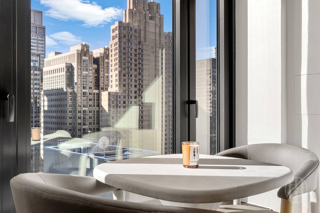 111 West 56th Street, Unit 41D photo 4