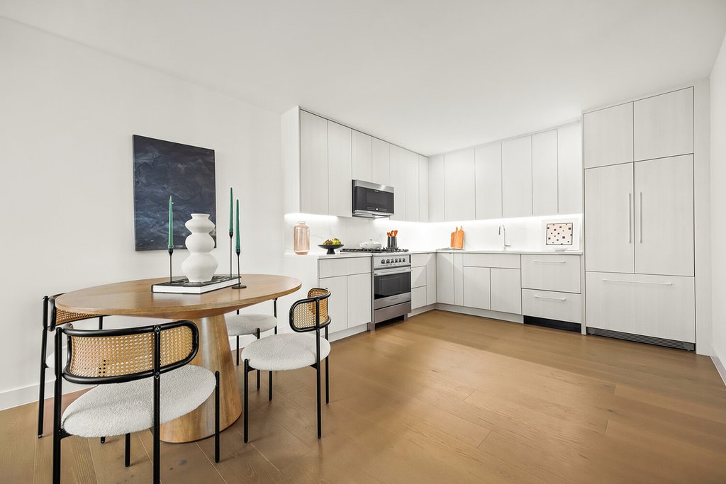 379 Ocean Parkway, Unit PHB photo 4
