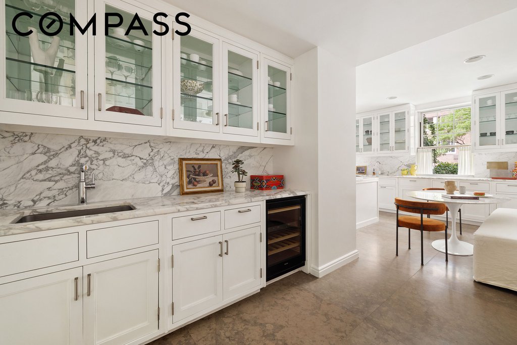 150 East 72nd Street, Unit 2N photo 5