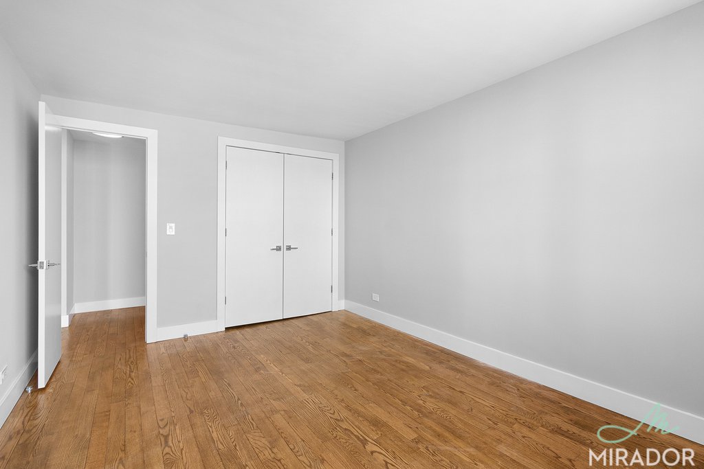 330 East 39th Street, Unit 16D photo 5