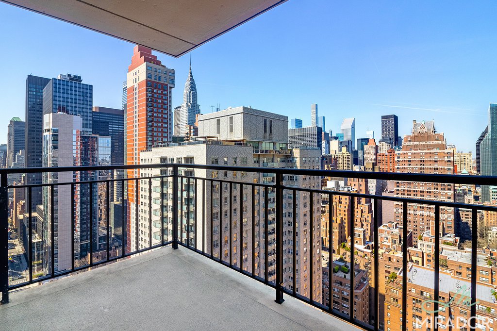 330 East 39th Street, Unit 16D photo 10