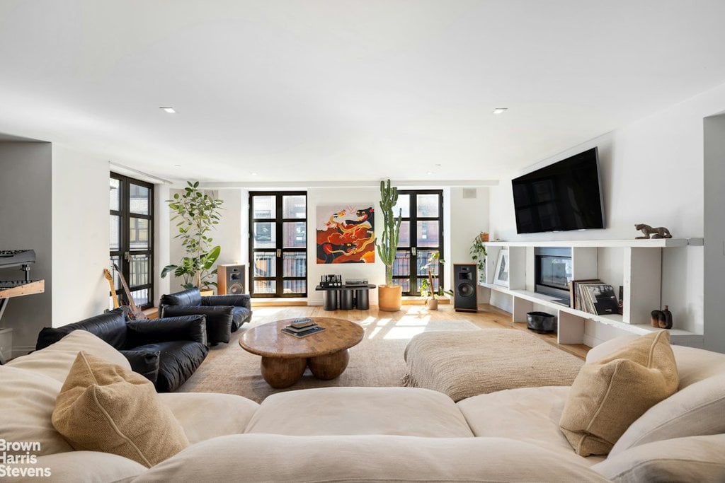 374 Broome Street, Unit 4NORTH photo 4