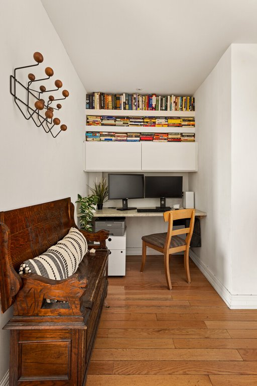 275 Webster Avenue, Unit 4L photo 3