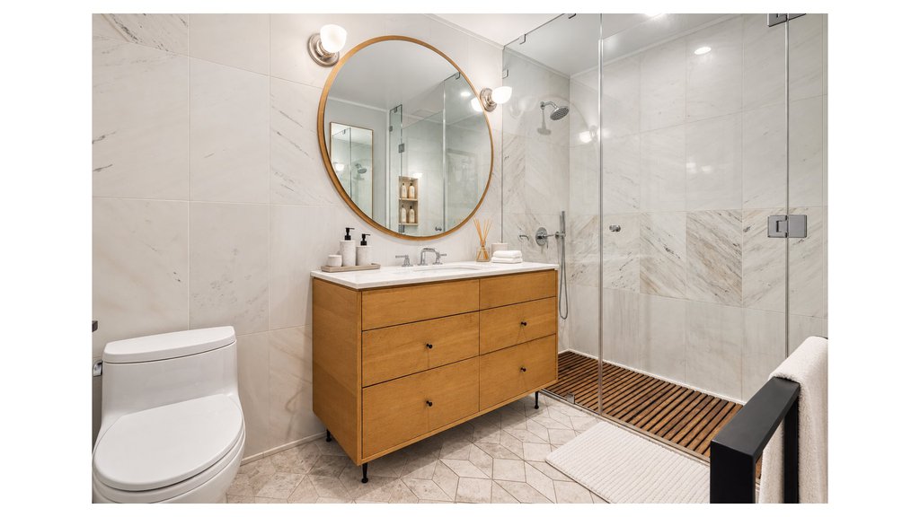 610 Warren Street, Unit 2F photo 4