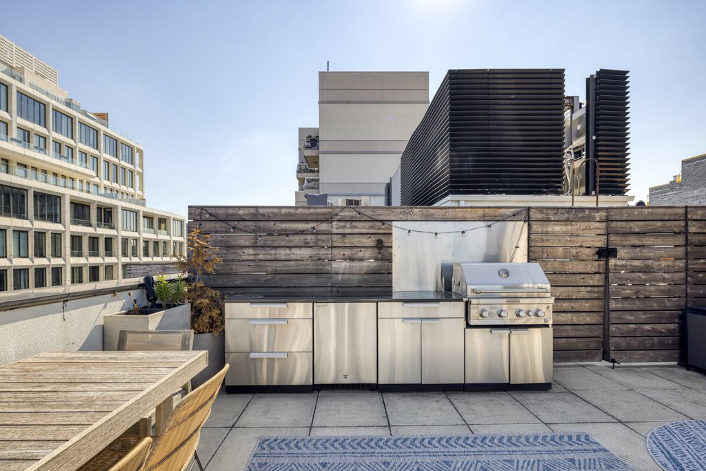 610 Warren Street, Unit 2F photo 8