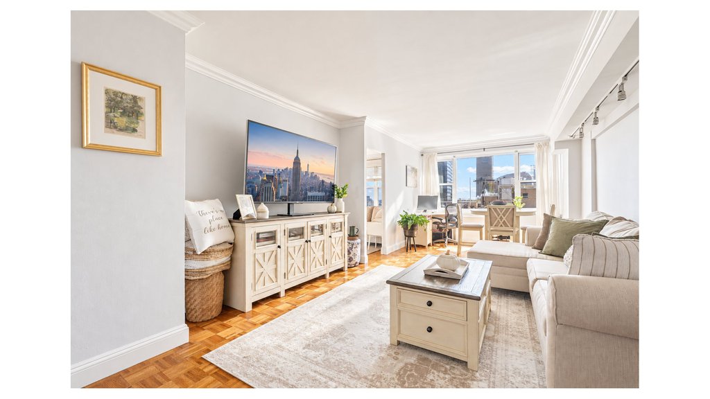 444 East 75th Street, Unit 17E