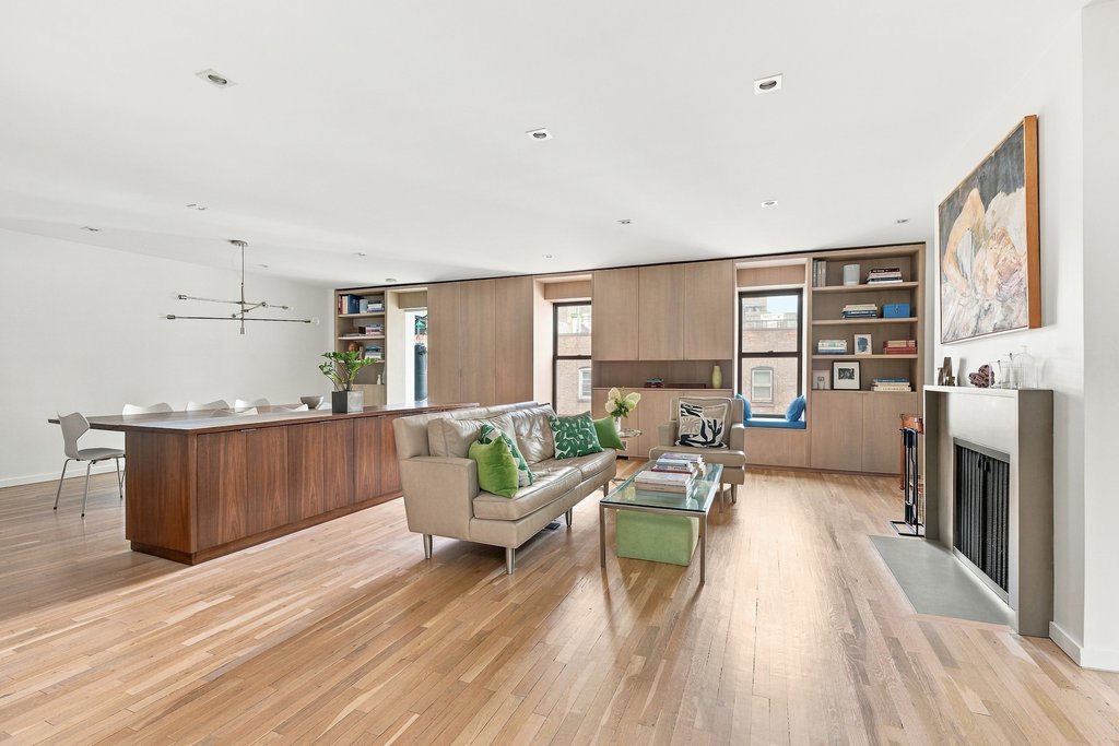 5 East 75th Street, Unit 8 photo 2