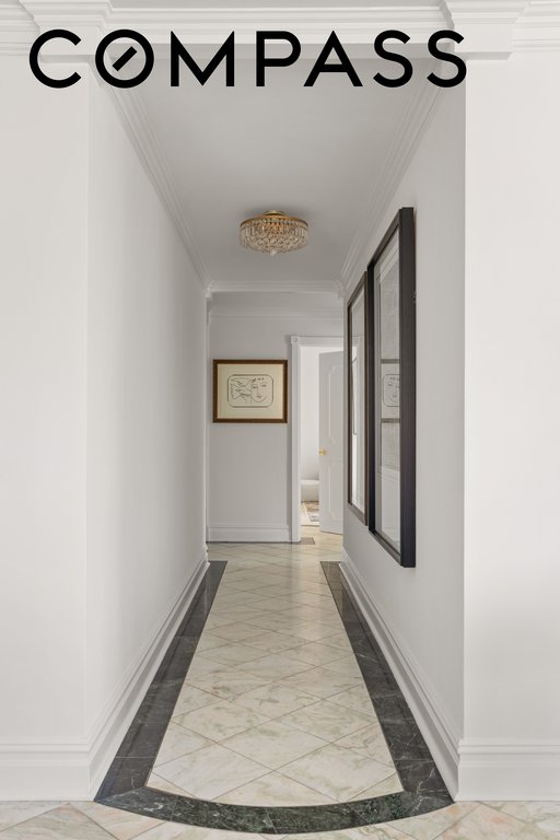 422 East 72nd Street, Unit 28D photo 4