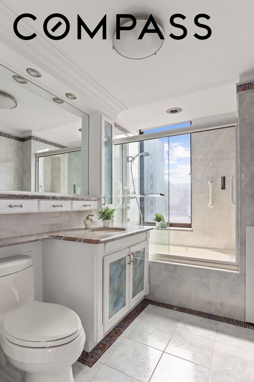 422 East 72nd Street, Unit 28D photo 12