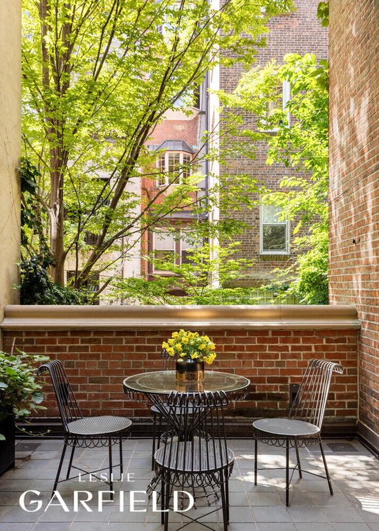 116 East 70th Street – For Sale photo 5