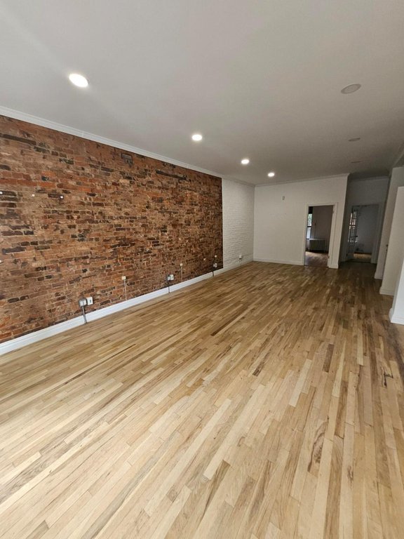 530 Court STREET, Unit STORE photo 2