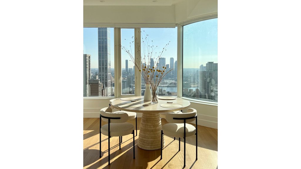 252 East 57th Street, Unit 44B photo 3