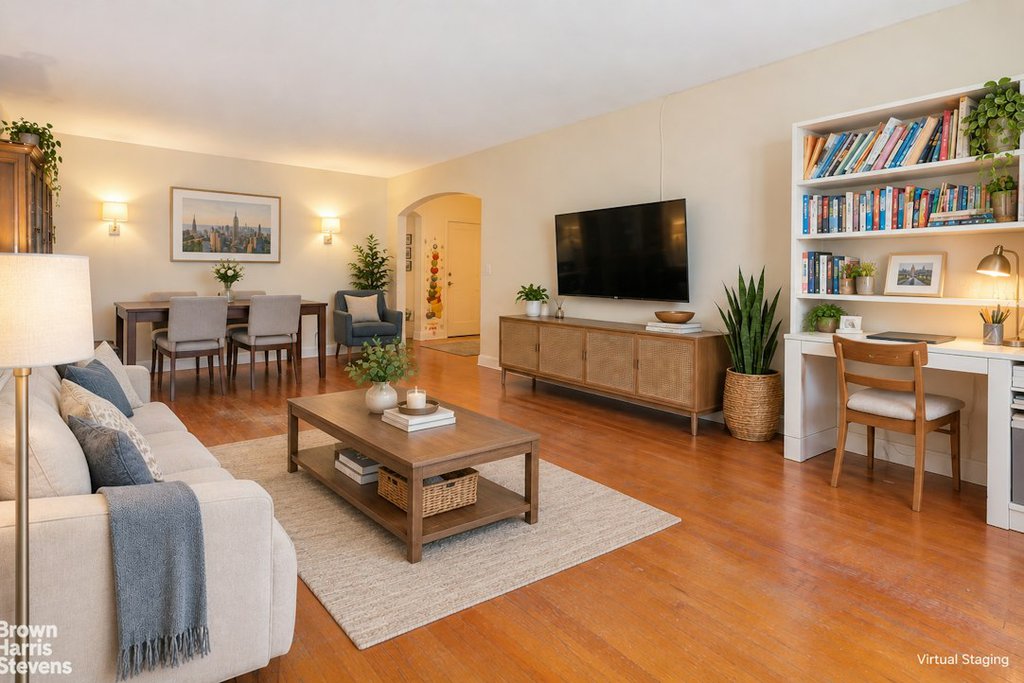 98-120 Queens Boulevard, Unit 3G