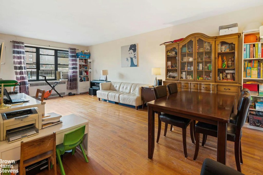 98-120 Queens Boulevard, Unit 3G photo 2