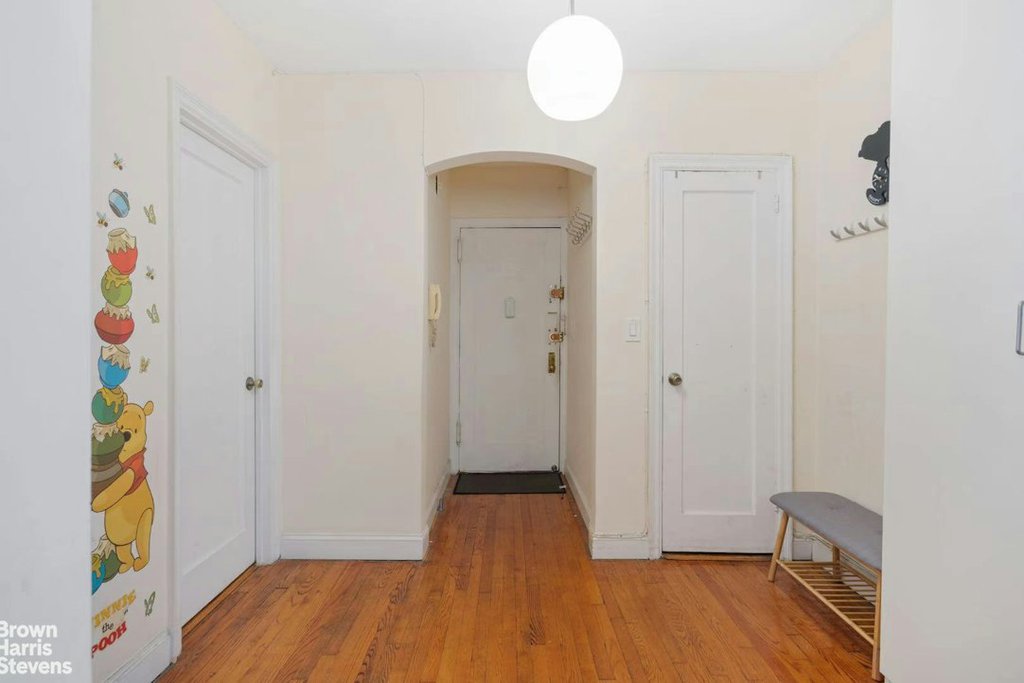 98-120 Queens Boulevard, Unit 3G photo 3