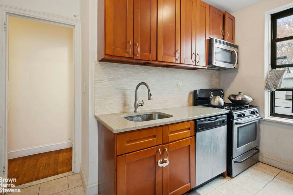 98-120 Queens Boulevard, Unit 3G photo 4