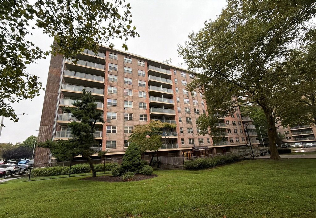 1019 Van Siclen Avenue, Unit 97L