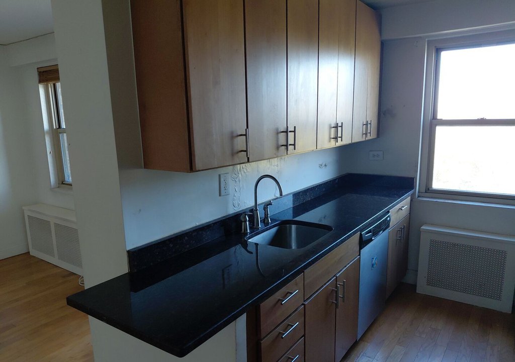 1019 Van Siclen Avenue, Unit 97L photo 5