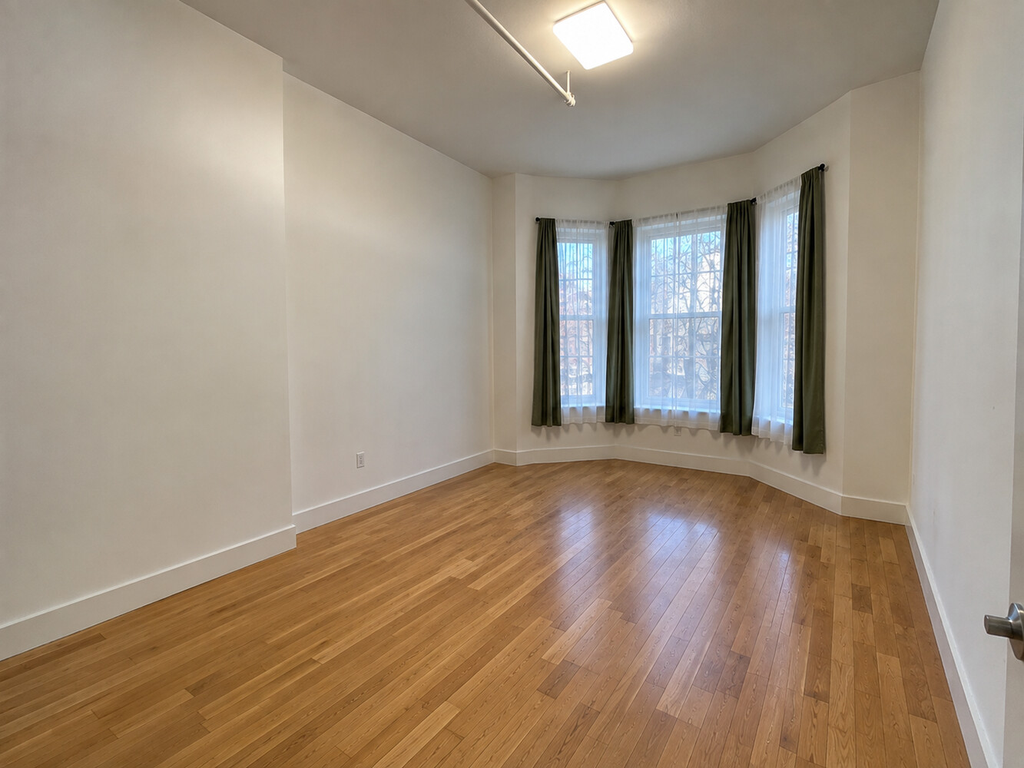 364 Macon Street – For Sale photo 13