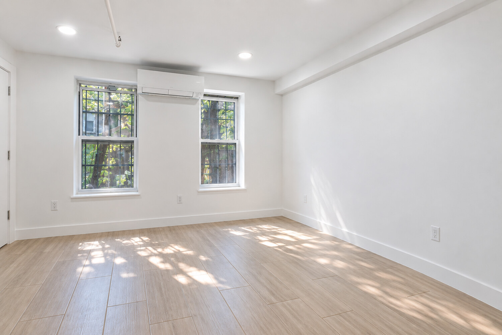 364 Macon Street – For Sale photo 9