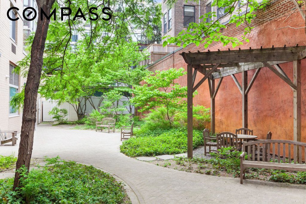 520 West 23rd Street, Unit 8A photo 14