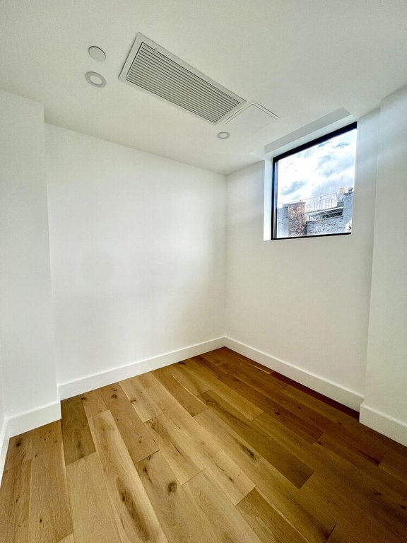 1152 Lafayette Avenue, Unit 4A photo 7