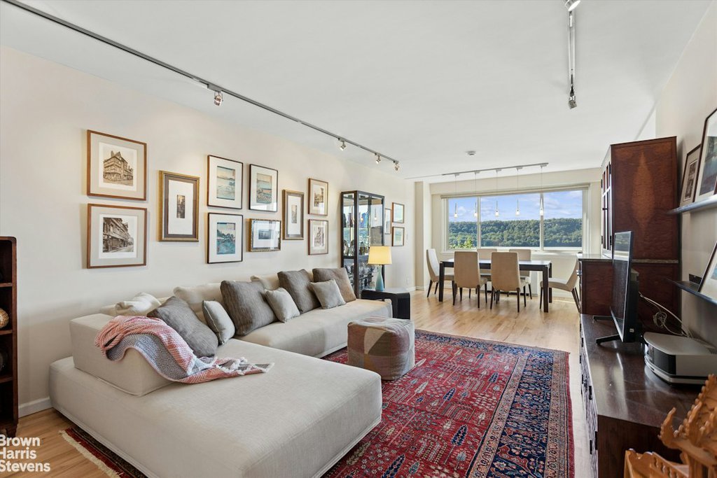 2621 Palisade avenue, Unit 1C photo 12