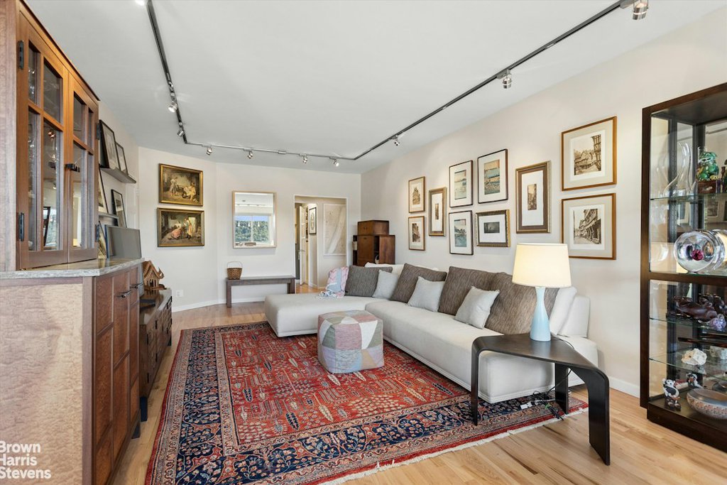 2621 Palisade avenue, Unit 1C photo 13