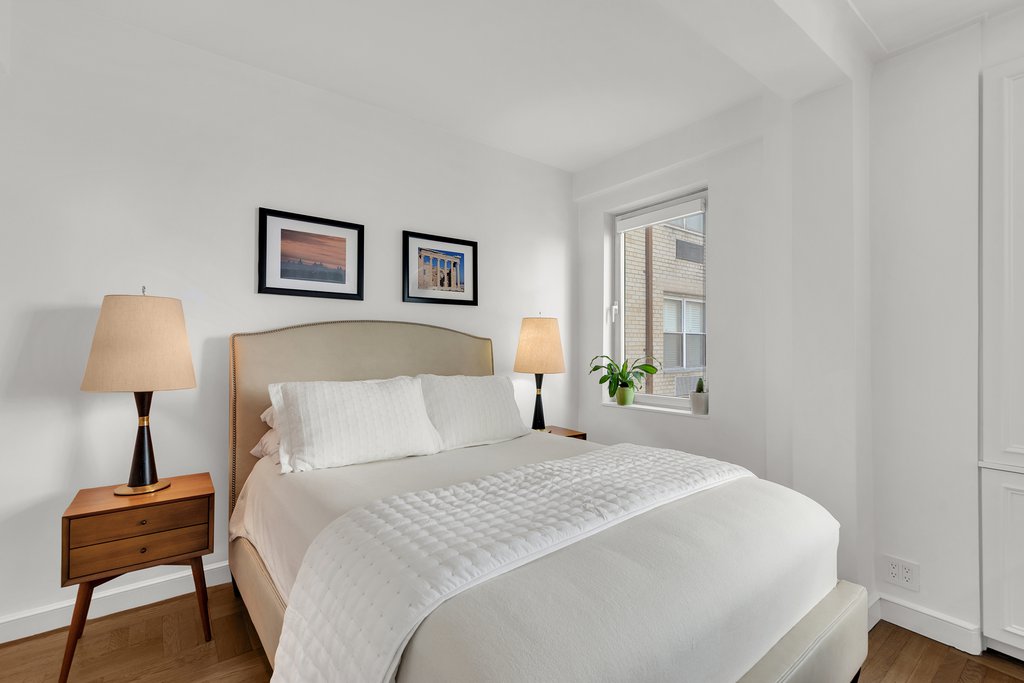 930 Fifth Avenue, Unit 9J photo 8