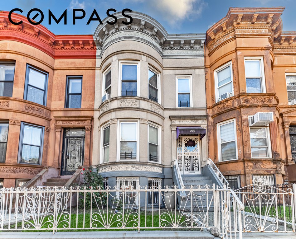 1536 Union Street – For Sale