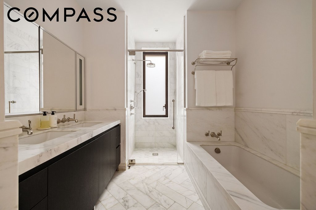 215 East 19th Street, Unit 3C photo 10