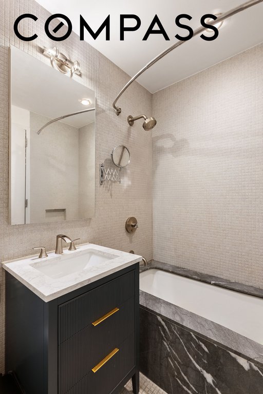 210 Lafayette Street, Unit 2D photo 12