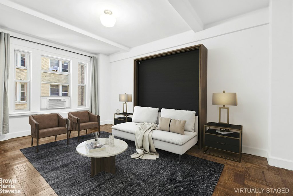 24 Fifth Avenue, Unit 818 photo 4