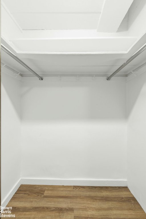 24 Fifth Avenue, Unit 818 photo 10