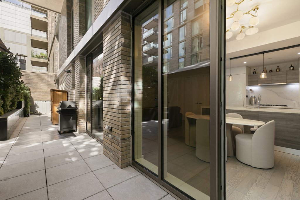 505 West 43rd Street, Unit 1C photo 10