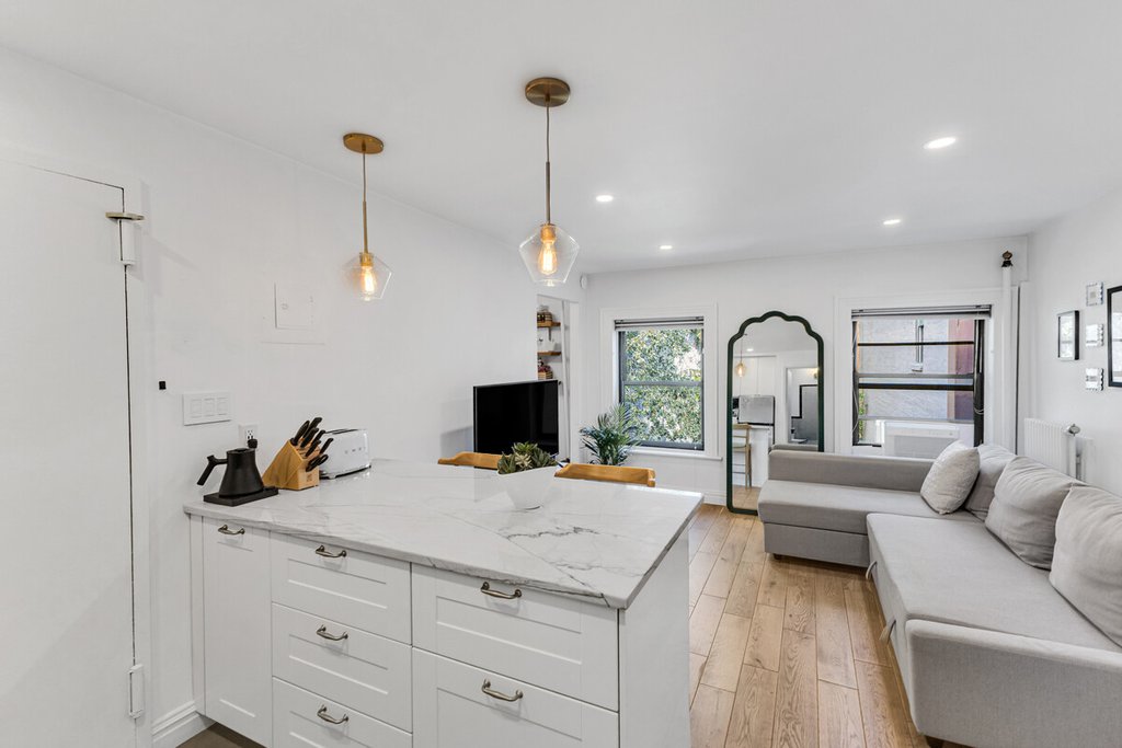 183 DeKalb Avenue, Unit D2