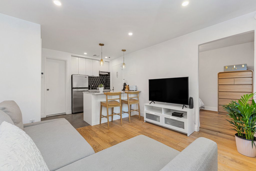 183 DeKalb Avenue, Unit D2 photo 4