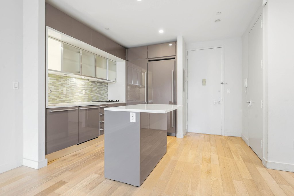 75 Wall Street, Unit 37H photo 3