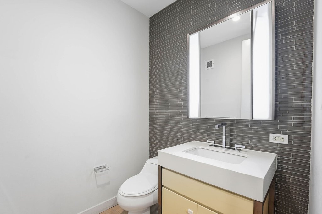 75 Wall Street, Unit 37H photo 6