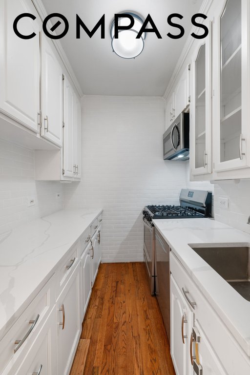 2390 Palisade Avenue, Unit 1G photo 3