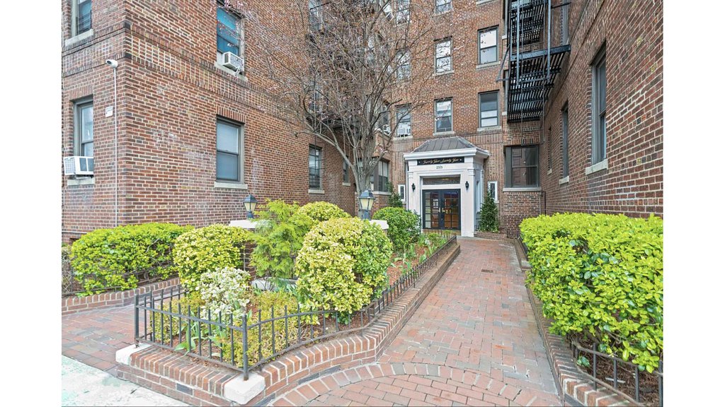 2375 Ocean Avenue, Unit 2A photo 16