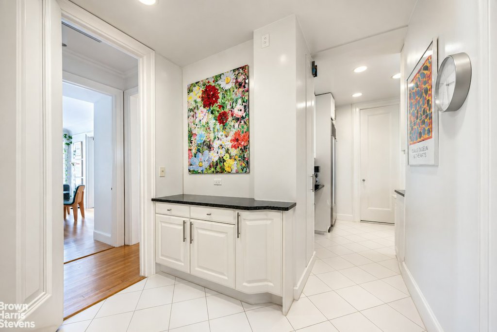 875 Park Avenue, Unit 9A photo 8