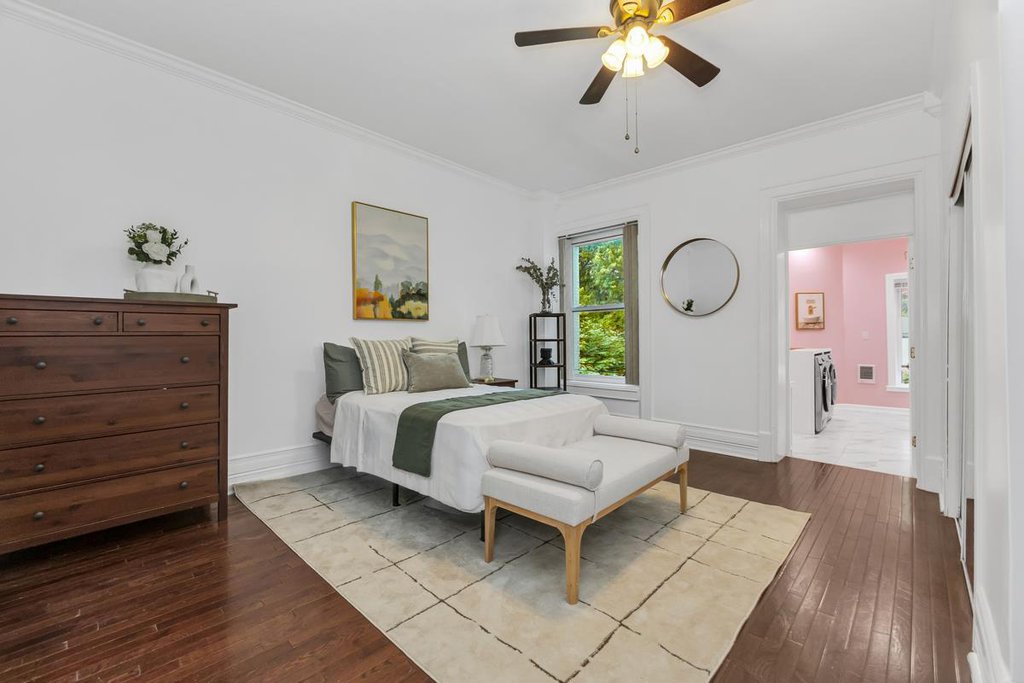 807 Lincoln Place – For Sale photo 6