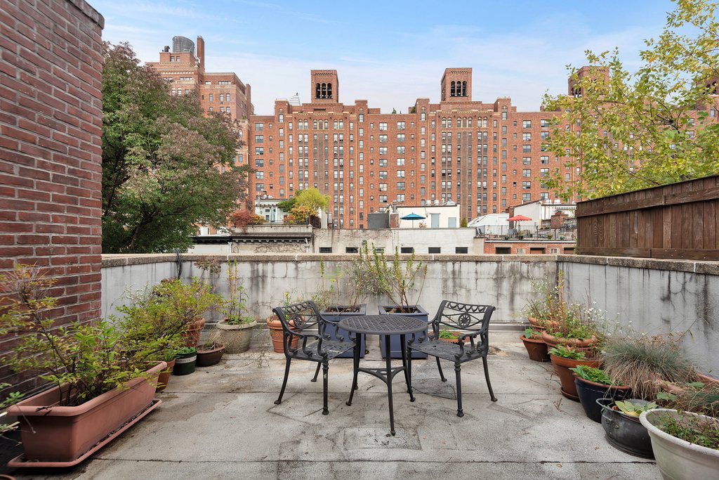 467 West 22nd Street, Unit E photo 14