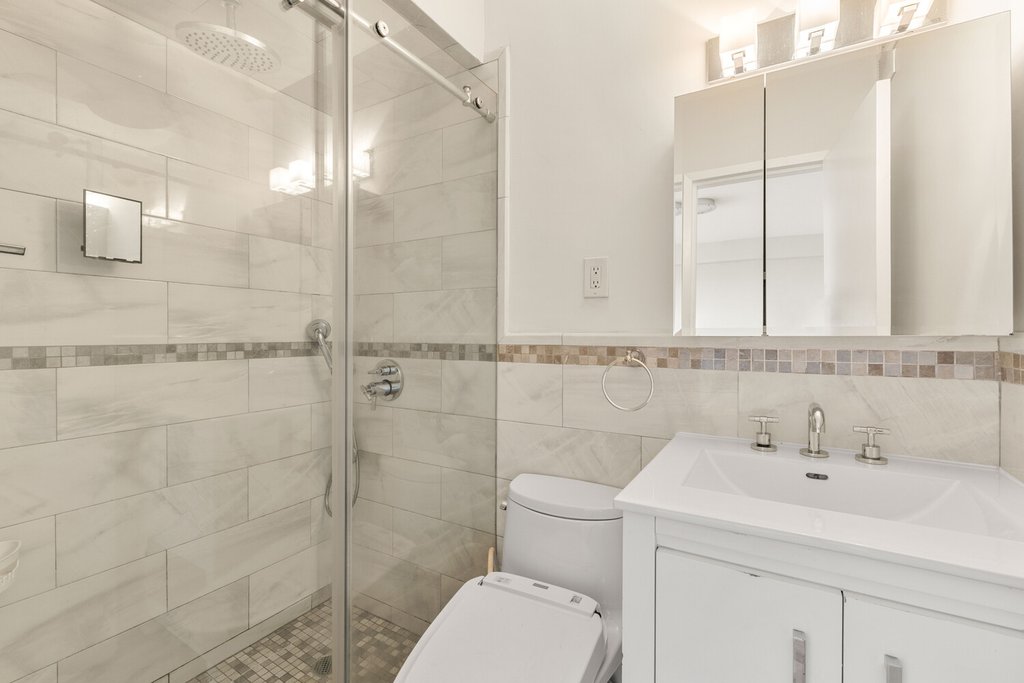 102-10 66th Road, Unit 8D photo 12