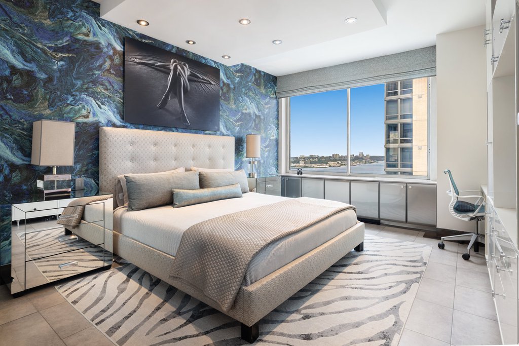 200 Riverside Boulevard, Unit 37D photo 5